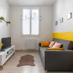 T2 Lumineux Et Cosy Idealement Situe ルルド
