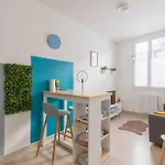 T2 Lumineux Et Cosy Idealement Situe アパート