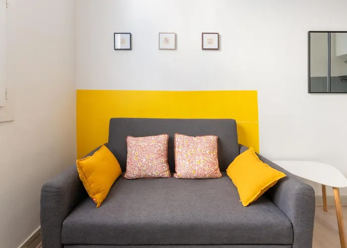 T2 Lumineux Et Cosy Idealement Situe *